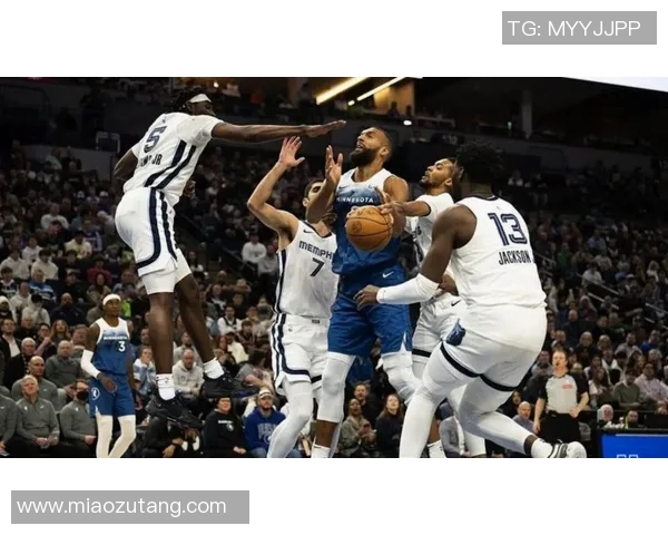 2015年雷霆与森林狼激战回顾：精彩瞬间与关键时刻分析